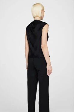 Anine Bing | Teegan Top - Black 8 Anine Bing | Teegan Top - Black -Fashion Clothing Store AB TEEGAN TOP BLACKA 07 2260 000 1232 1700x 022aeeab bdd7 46ba b406 5b232263ae8b
