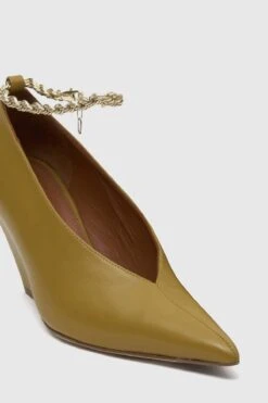 Camilla And Marc | Antonia Pump - Mustard 12 Camilla And Marc | Antonia Pump - Mustard -Fashion Clothing Store Camilla and marc Antonia Leather Pump Mustard heel 2 640x960 2x 0fcb95dd 2d4b 4c02 bba5 9d6f85d165e9