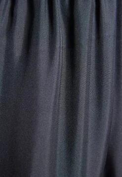 Jac + Jack | Delany Pant - Dark Slice 11 Jac + Jack | Delany Pant - Dark Slice -Fashion Clothing Store DelanyPantDarkSlick LindenTeeSlick 22313 2048x 91a03b9b bdf0 4183 88ef 20a47769417d