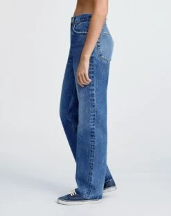 RE/DONE | 90s Comfy Jean - Chilled Indigo -Fashion Clothing Store LOOK130 203 HD sRGB 1080x d525751b 8bd9 43fb a7bf fa6dad5bbad9