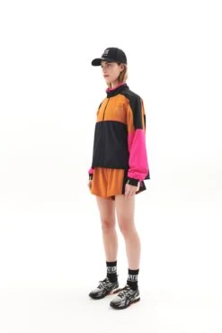 P.E Nation | P.E Nation X Asics Sequence Jacket - Golden Oak -Fashion Clothing Store PENATION DAY02 Q4ECOM2022 01 BERNIE S09 026