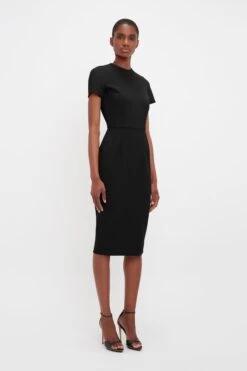 Victoria Beckham | T-Shirt Fitted Dress - Black -Fashion Clothing Store UntitledSession5333 b 2200x 88252d4c 5964 4d6d bf81 1fd15f07e120