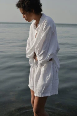 Deiji Studios | The 03 Set - White -Fashion Clothing Store deijistudios june2022 dig 322 900x 9f9a96a9 e648 4146 8b54 6ec1c4611fc4