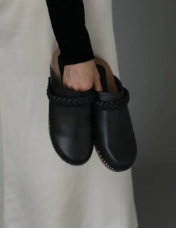 La Tribe | Anika Wooden Clog - Black 11 La Tribe | Anika Wooden Clog - Black -Fashion Clothing Store p 5b947ab0 daac 46da 9544 5aacb714c13b