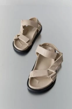 ST. AGNI | Padded Sportsu Sandal - Ecru -Fashion Clothing Store p 8f9f4a69 7595 4c0d 94bf 1ce55b34c857