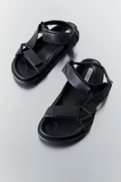 ST. AGNI | Padded Sportsu Sandal - Black 10 ST. AGNI | Padded Sportsu Sandal - Black -Fashion Clothing Store p c4490e6b 8fb7 4a62 a59e 2823ec93d53f