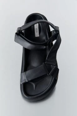 ST. AGNI | Padded Sportsu Sandal - Black 11 ST. AGNI | Padded Sportsu Sandal - Black -Fashion Clothing Store p f6dcfbf1 1f71 41f0 8dcf d64fe78a63d1